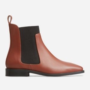 Everlane Italian Leather square Toe Chelsea Boot Brown Size 8